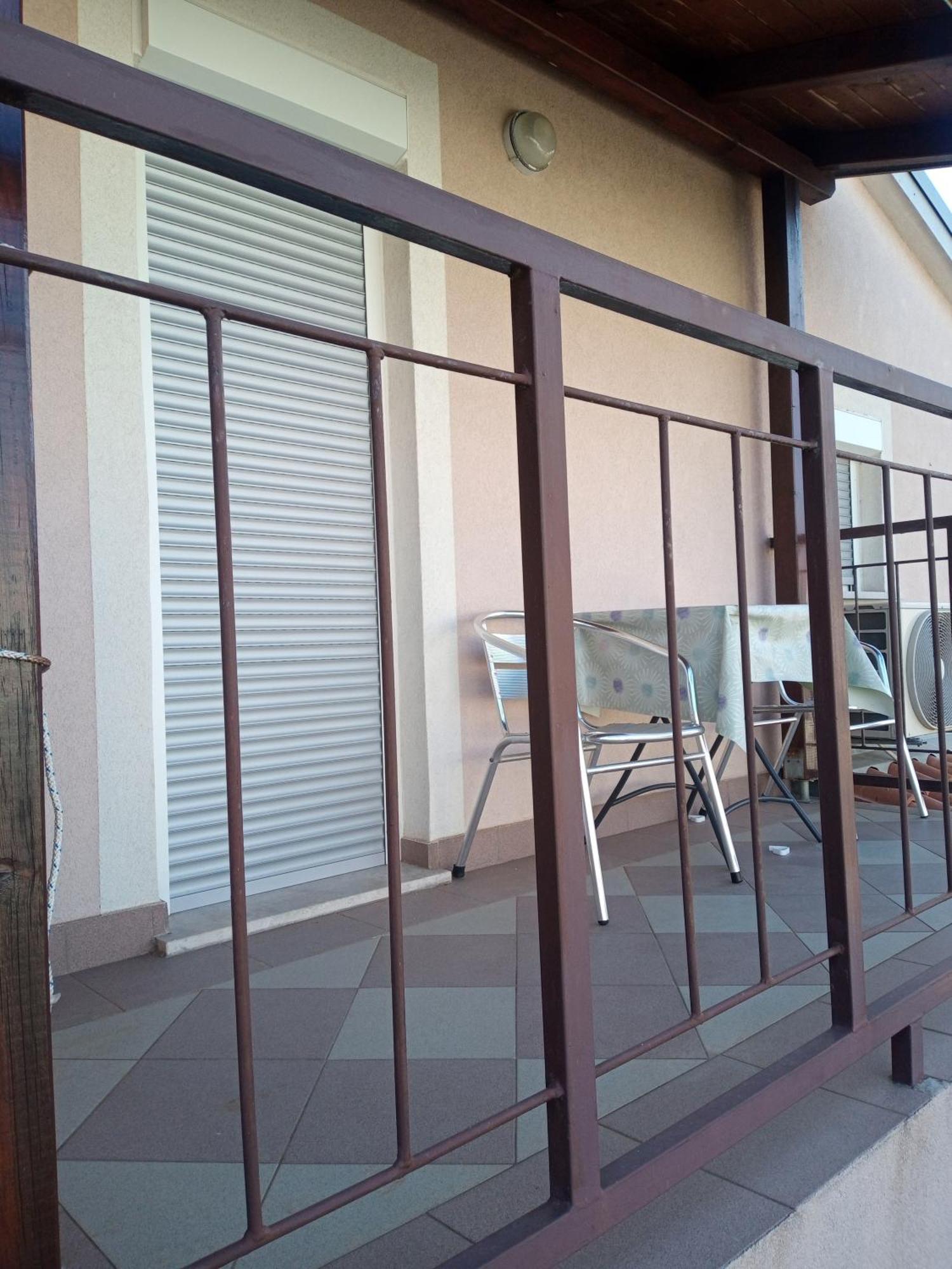 Apartmani Alma Pula Ngoại thất bức ảnh