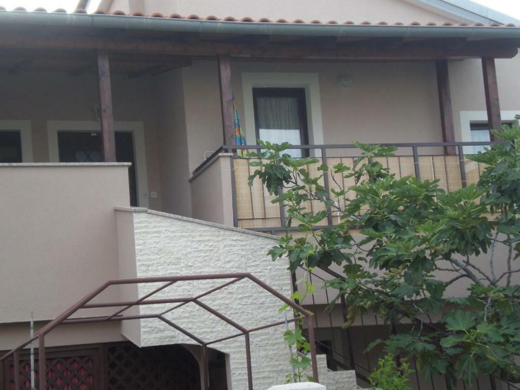 Apartmani Alma Pula Ngoại thất bức ảnh