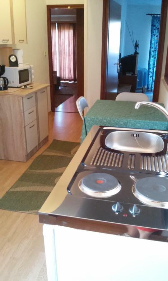 Apartmani Alma Pula Ngoại thất bức ảnh